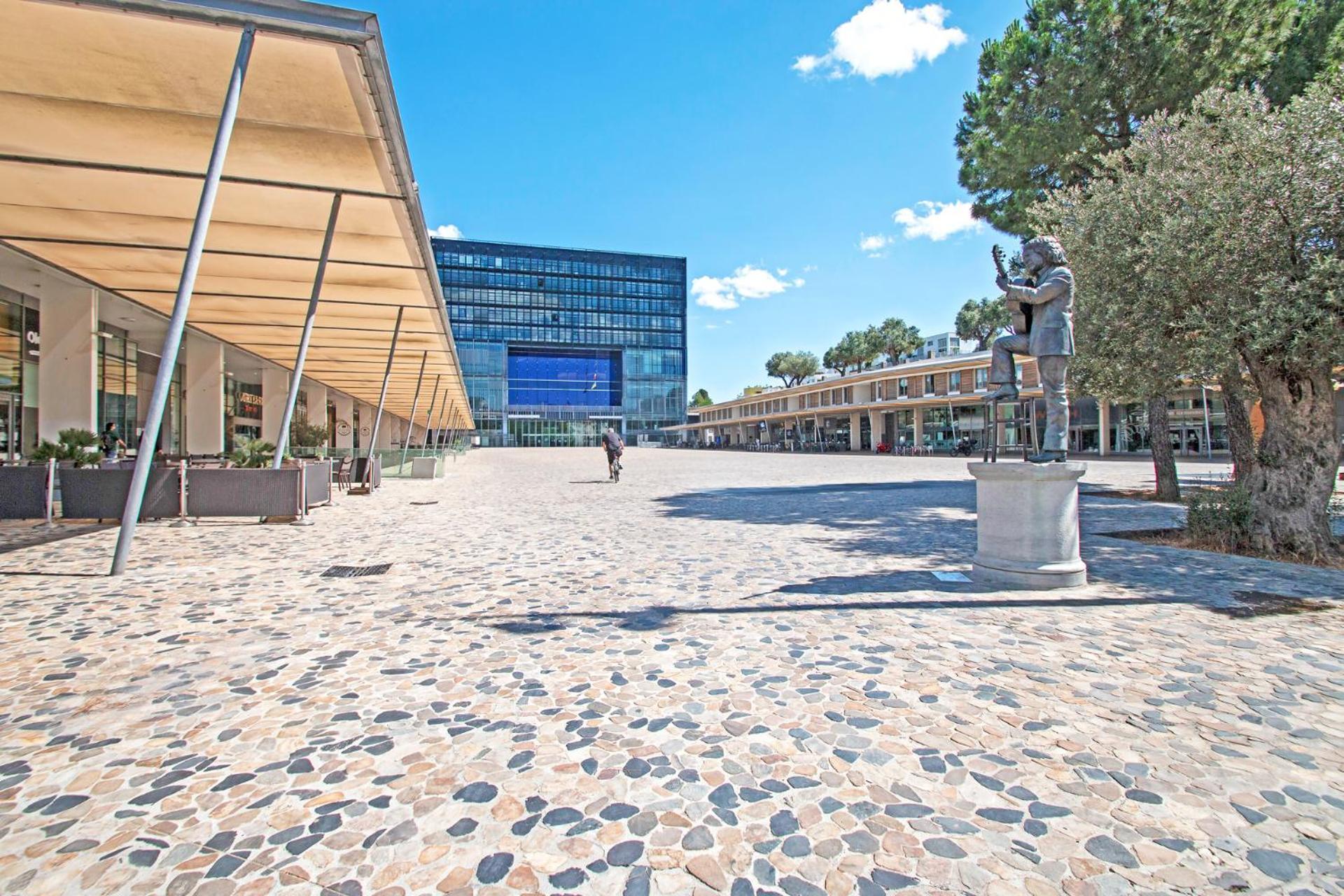 Charmant & Cosy - Centre Historique Ecusson Montpellier Exterior photo